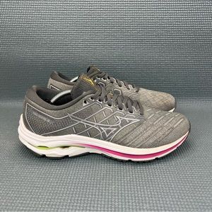 Mizuno Wave Inspire 18 Womens Running Sneakers Shoes Size 9 Grey